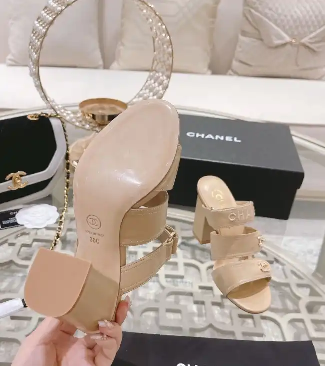 hype Chanel High Heels