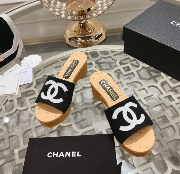 hype Chanel Slippers