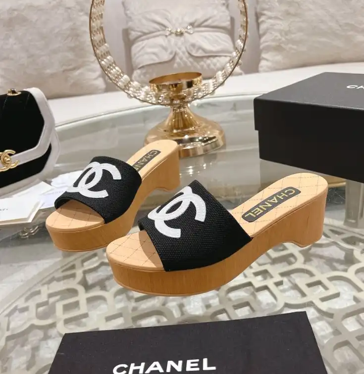 hype Chanel Slippers