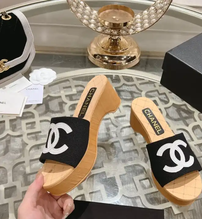 hype Chanel Slippers