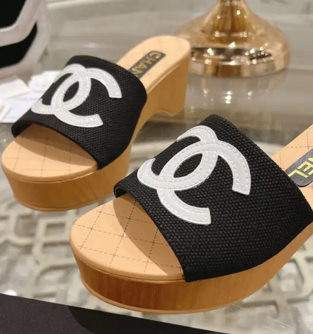 hype Chanel Slippers