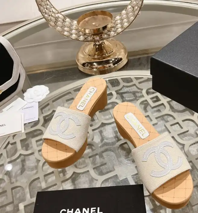 hype Chanel Slippers