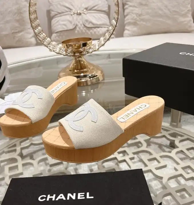 hype Chanel Slippers