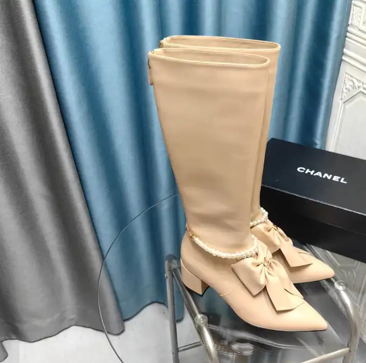 hype Chanel Boots