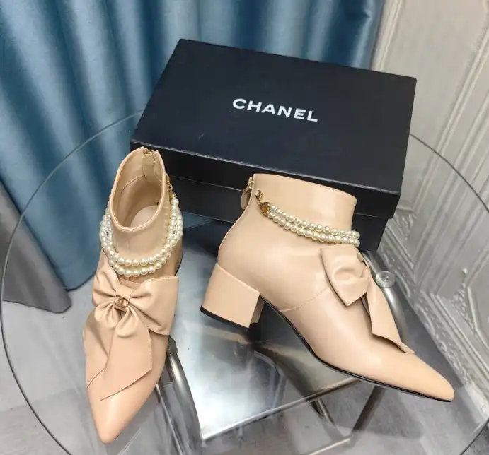 hype Chanel Boots