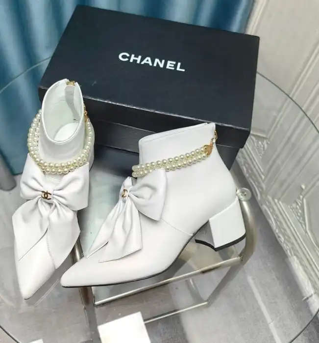 hype Chanel Boots