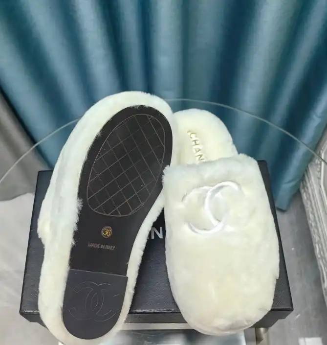 hype Chanel Slippers