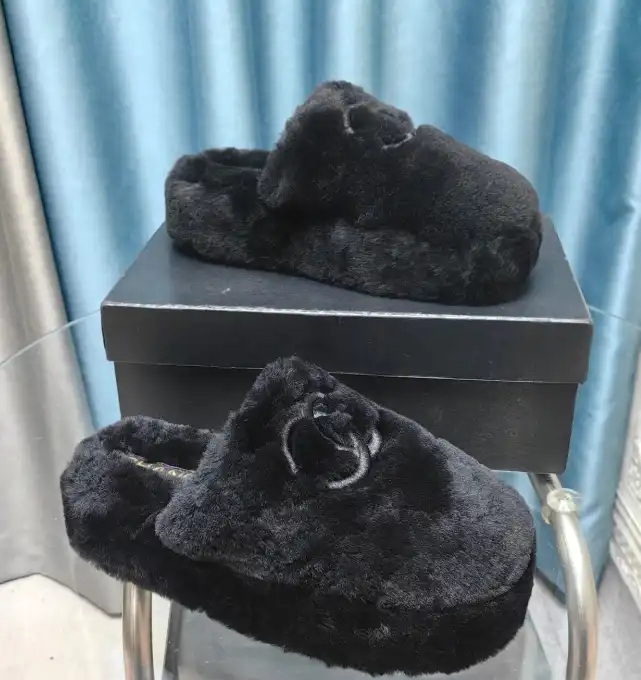 hype Chanel Slippers