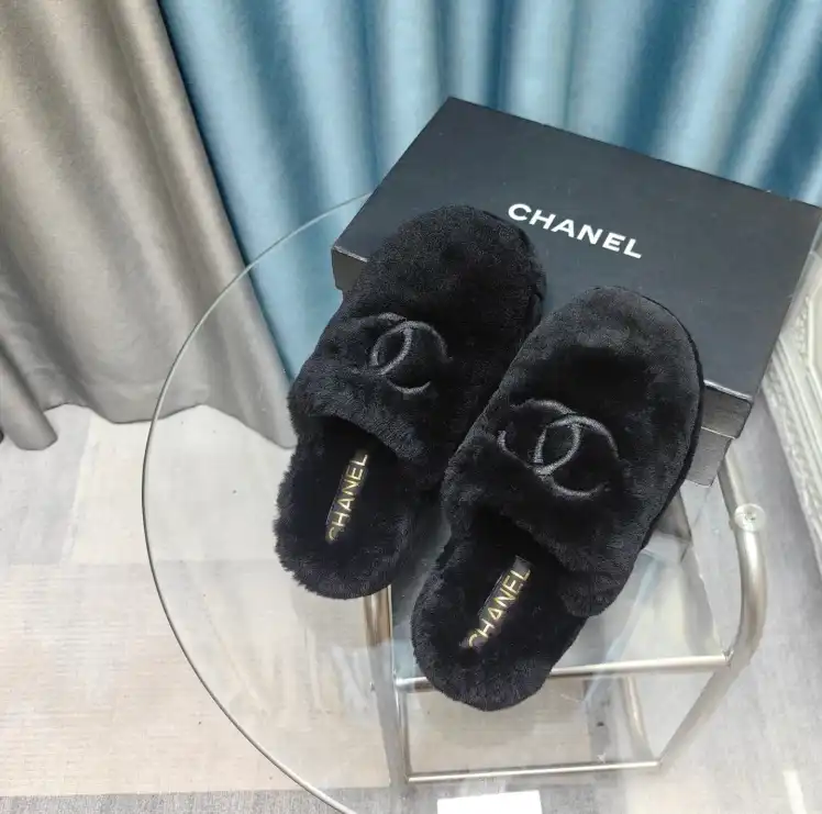 hype Chanel Slippers