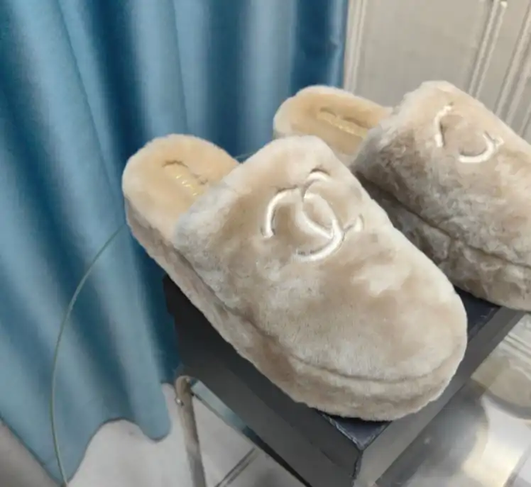 hype Chanel Slippers