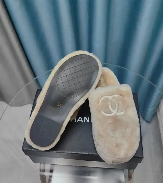 hype Chanel Slippers