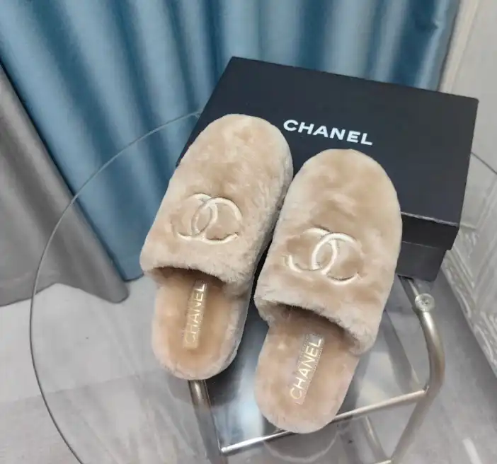 hype Chanel Slippers