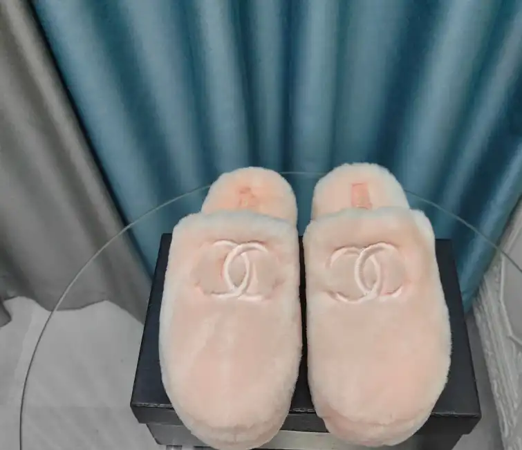 hype Chanel Slippers