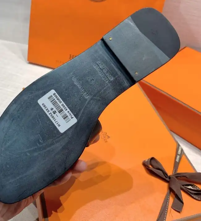 hype Hermes Slippers