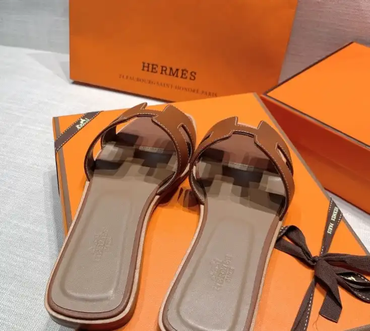 hype Hermes Slippers