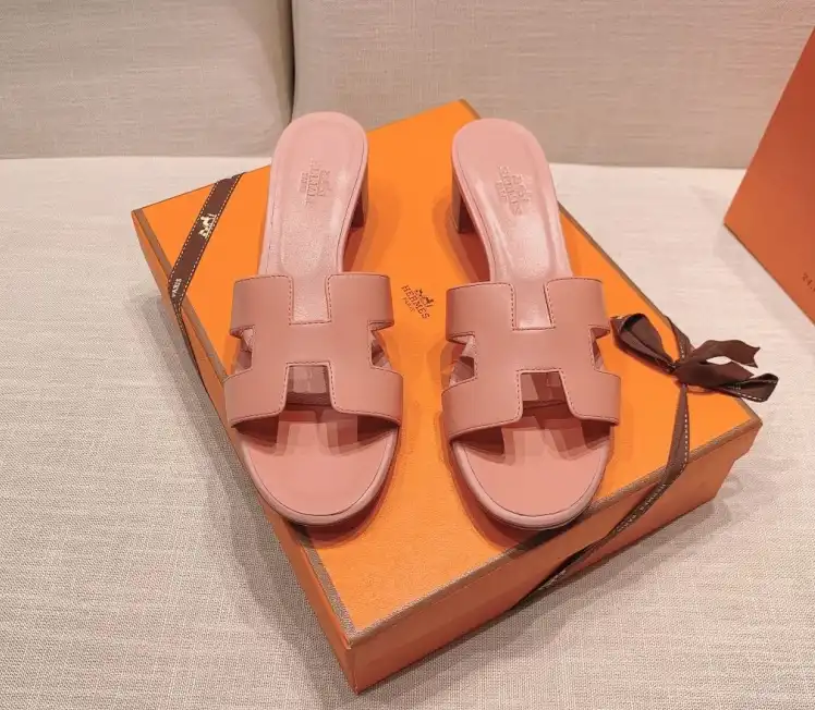 hype Hermes Slippers