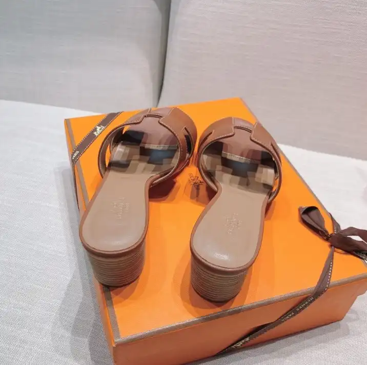 hype Hermes Slippers