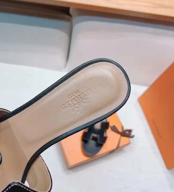 hype Hermes Slippers