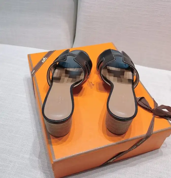 hype Hermes Slippers