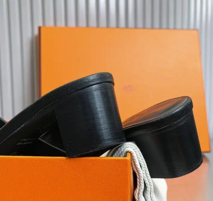 hype Hermes Slippers