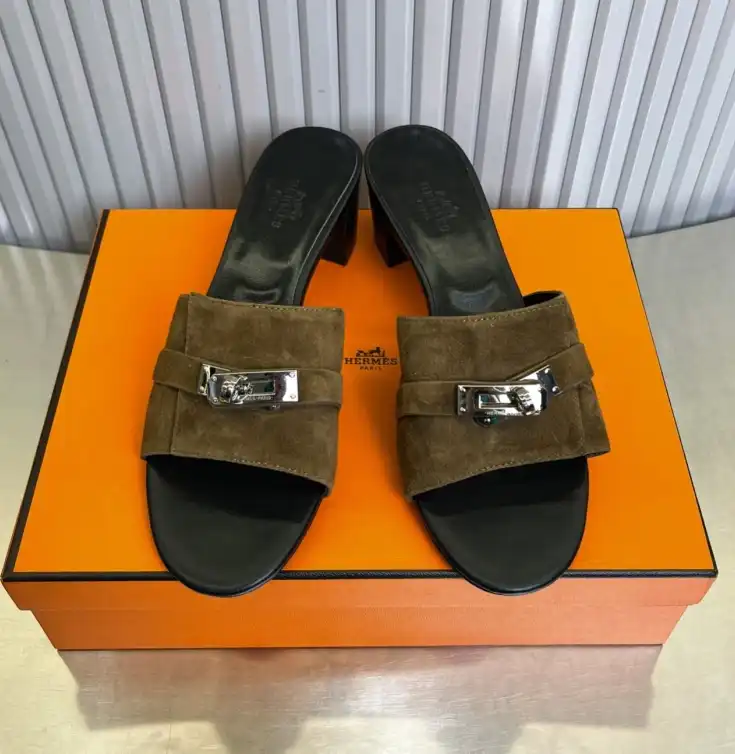 hype Hermes Slippers