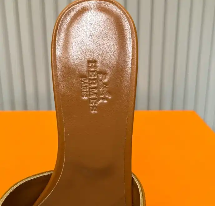 hype Hermes Slippers