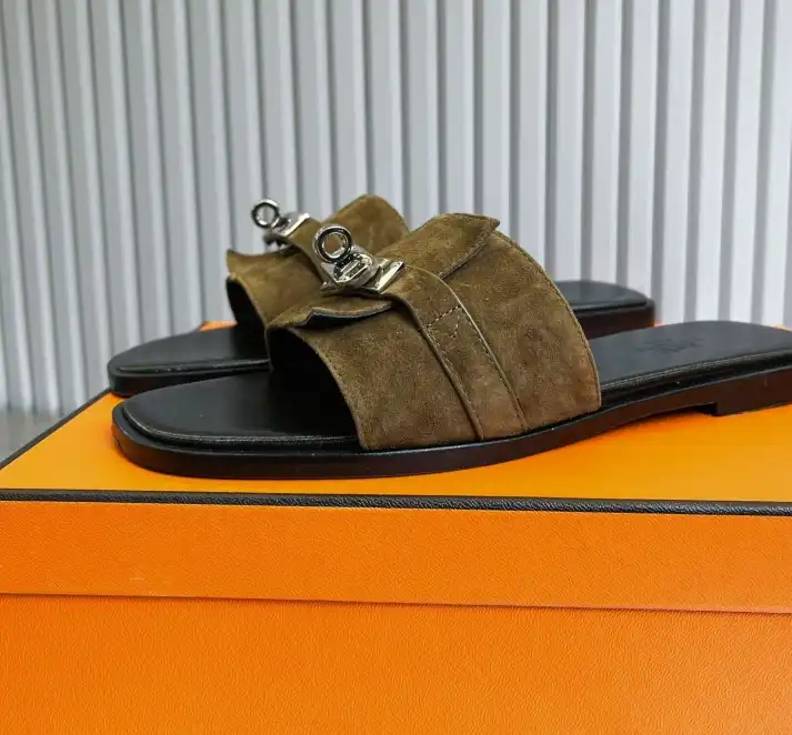 hype Hermes Slippers