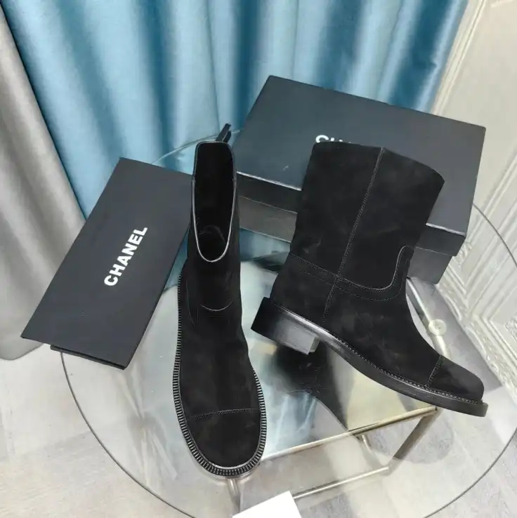 hype Chanel Boots