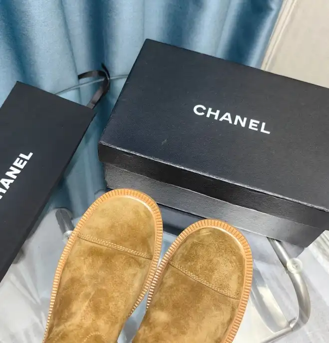 hype Chanel Boots