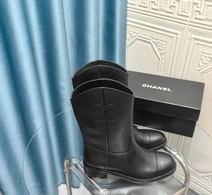 hype Chanel Boots