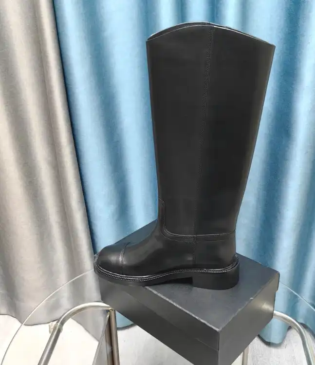 hype Chanel Boots