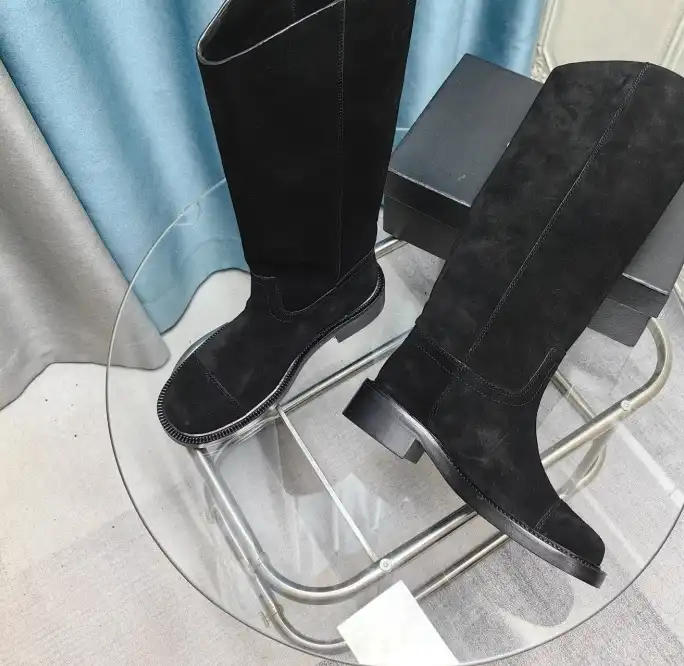 hype Chanel Boots