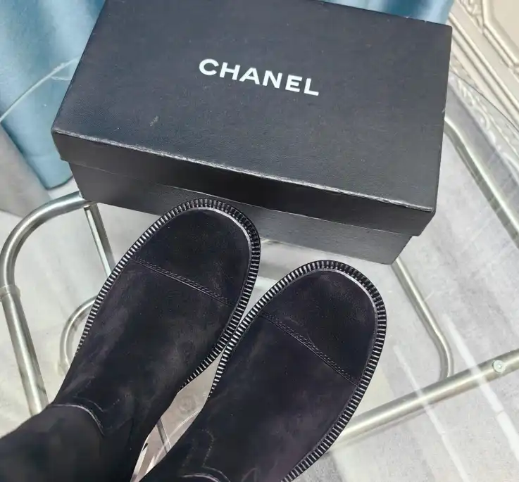 hype Chanel Boots