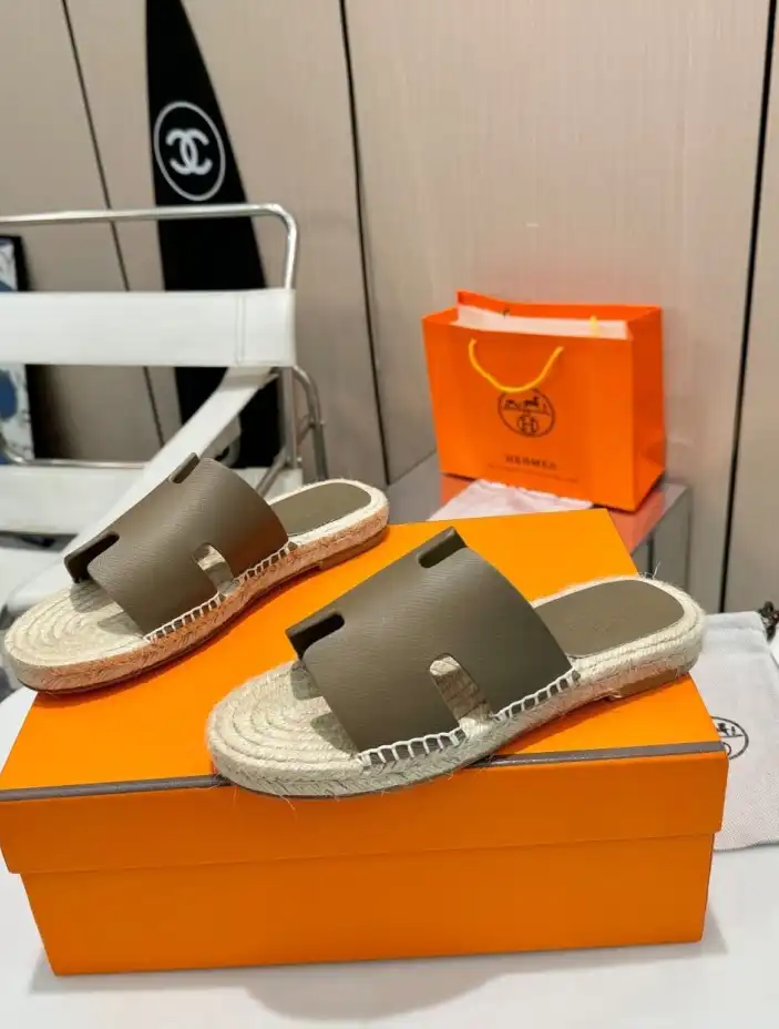 hype Hermes Slippers