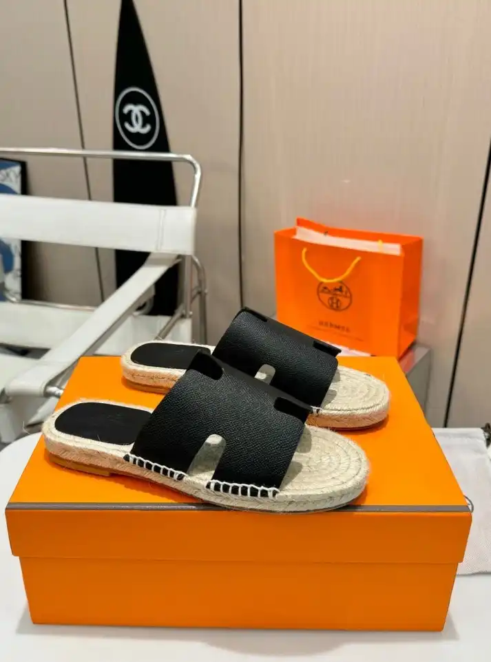 hype Hermes Slippers