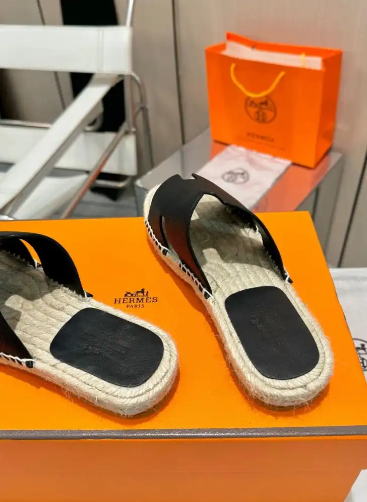 hype Hermes Slippers