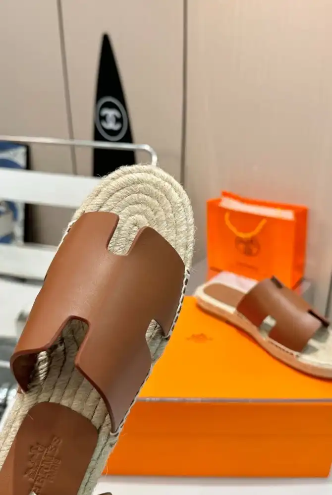 hype Hermes Slippers