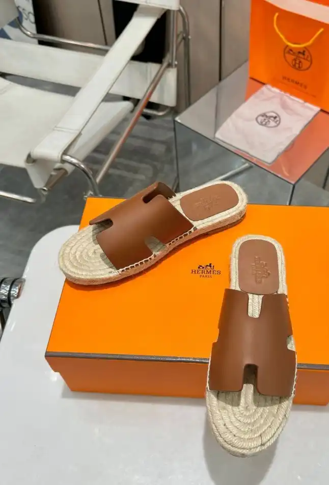 hype Hermes Slippers