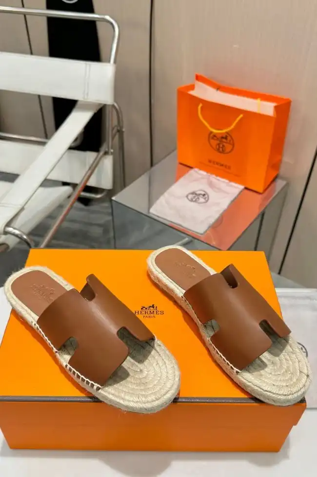 hype Hermes Slippers