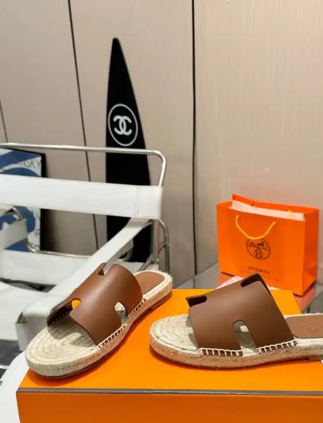 hype Hermes Slippers