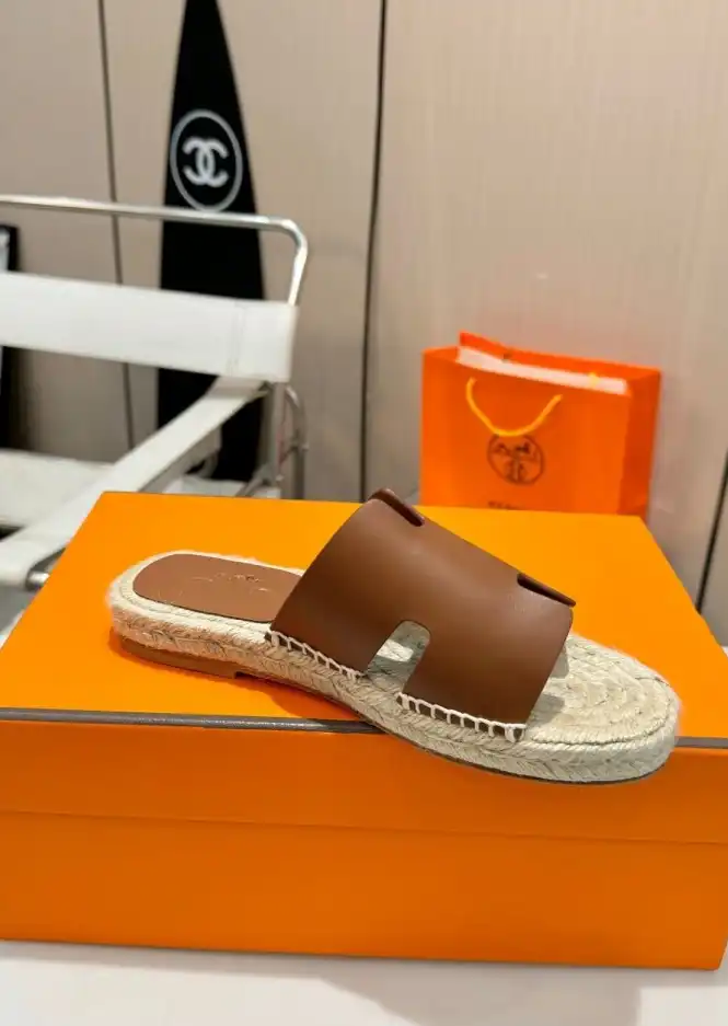 hype Hermes Slippers