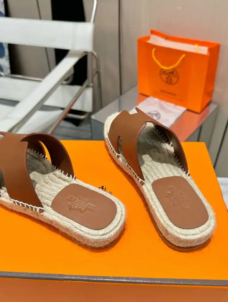 hype Hermes Slippers