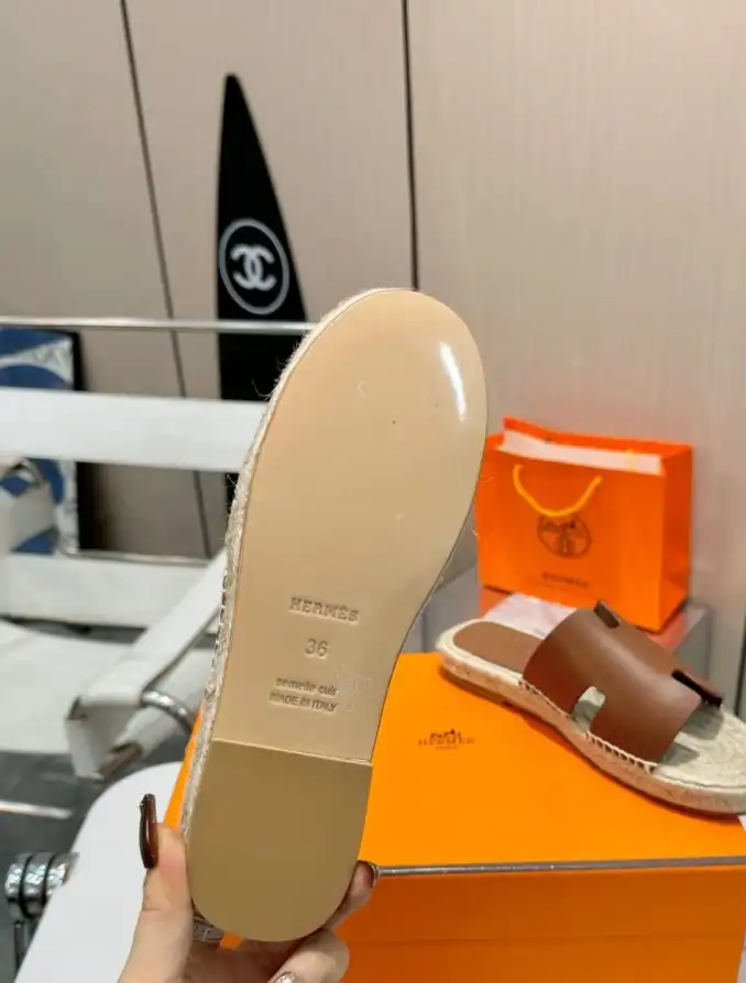 hype Hermes Slippers