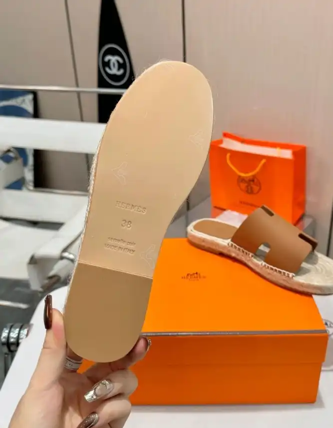 hype Hermes Slippers