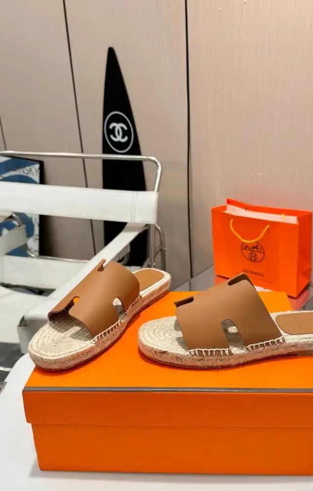 hype Hermes Slippers