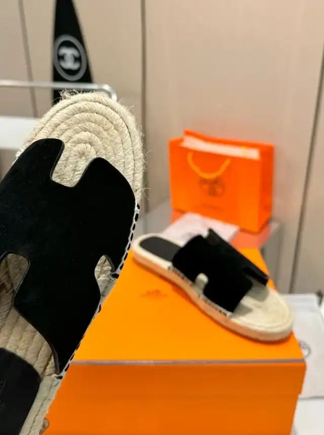 hype Hermes Slippers