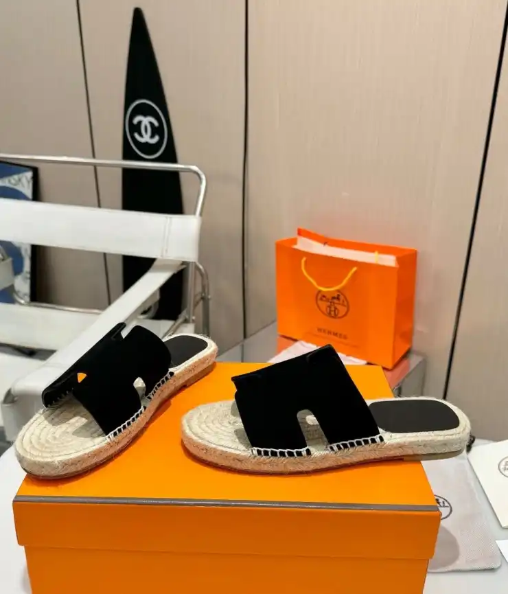 hype Hermes Slippers