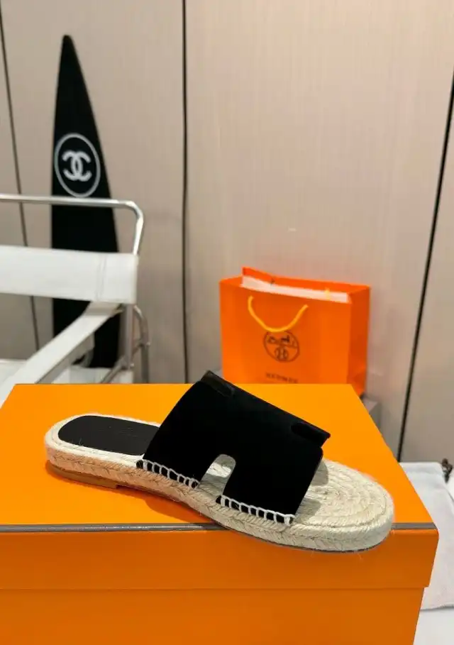 hype Hermes Slippers