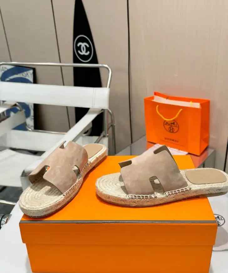 hype Hermes Slippers