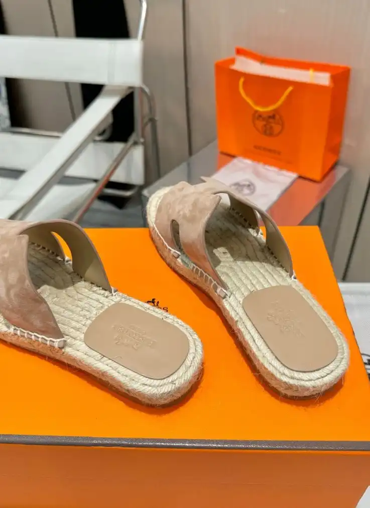 hype Hermes Slippers